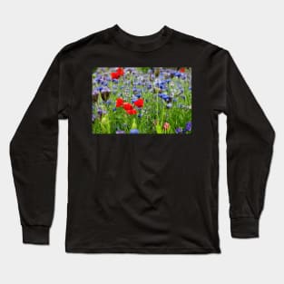 Poppies and Cornflowers growing wild Long Sleeve T-Shirt